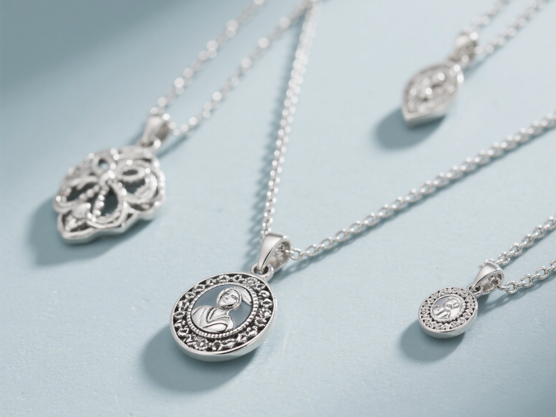 silver-necklaces-pendants_banner1